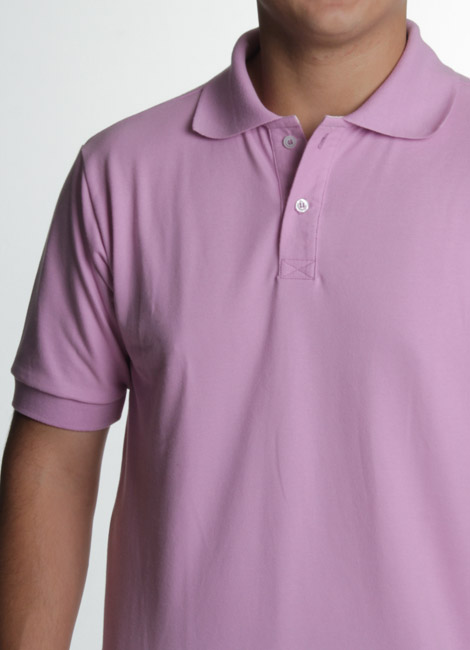 confecção de camisa rosa pink polo masculina com bordado